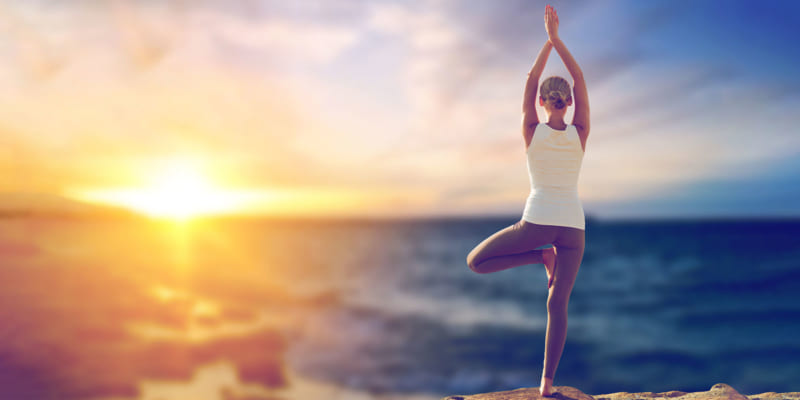 Mách bạn mẹo tập Yoga ngăn ngừa lão hoá - giangyoga